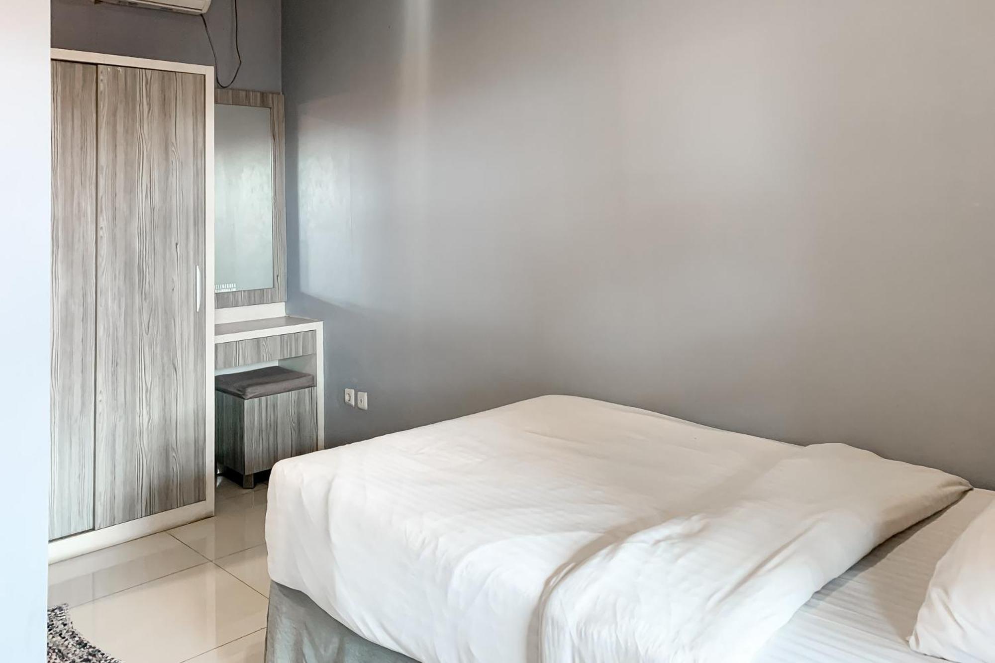 Karins Guesthouse Syariah Redpartner Bandung Exterior foto
