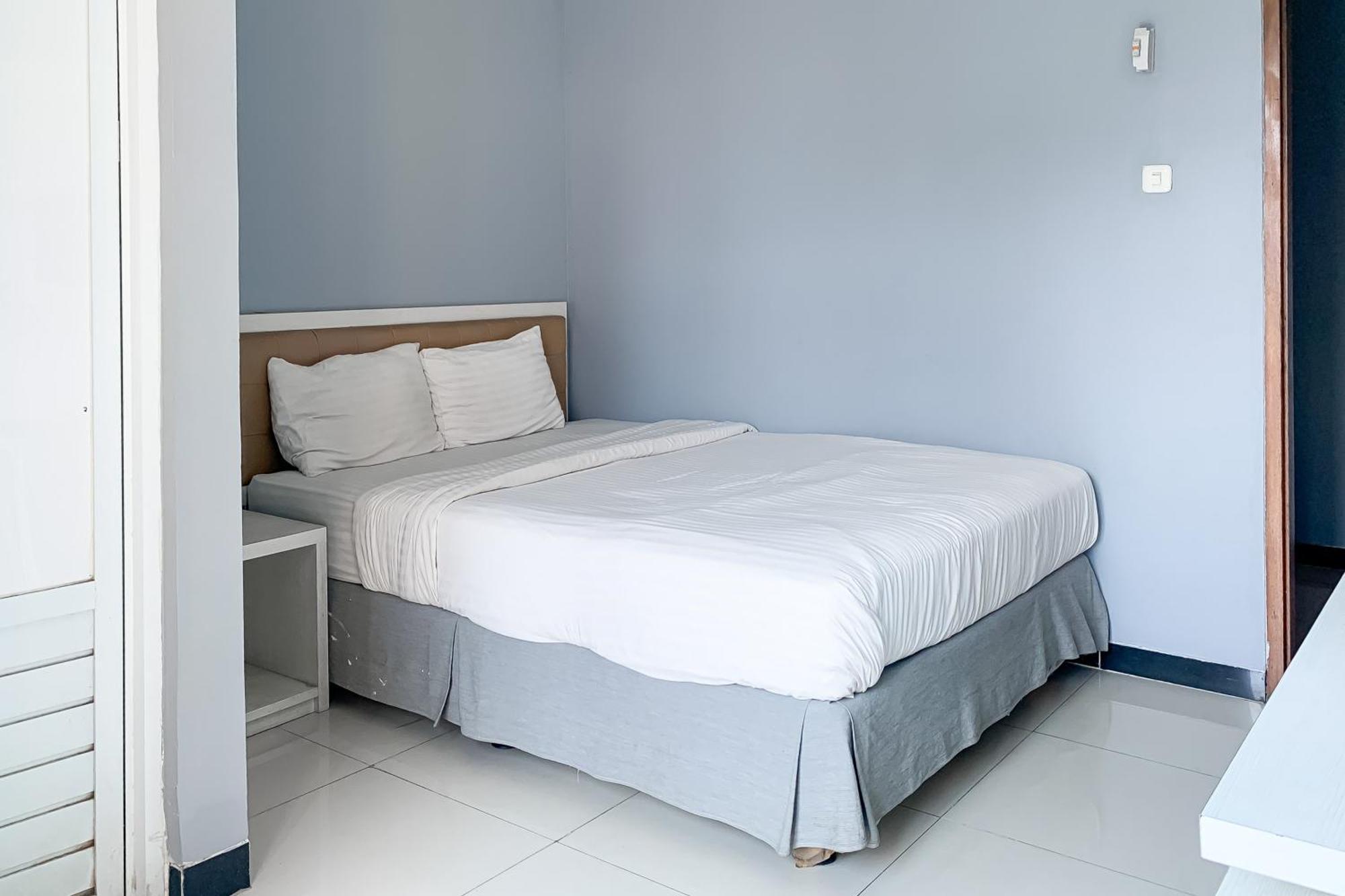 Karins Guesthouse Syariah Redpartner Bandung Exterior foto